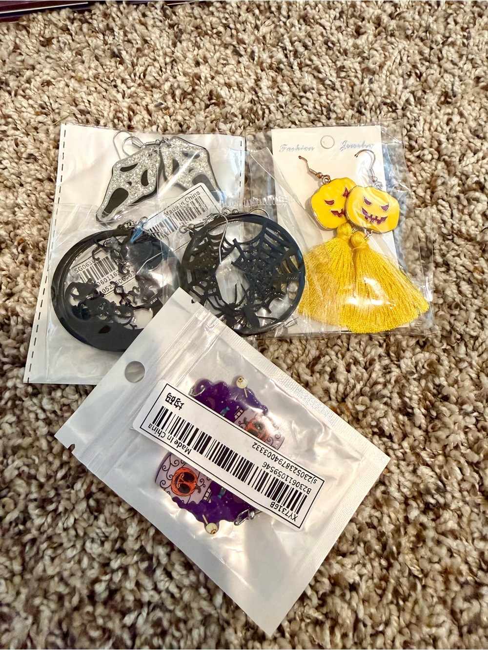 Lot of 5 Women’s Halloween Earrings - pumpkin spider web ghost spooky trees